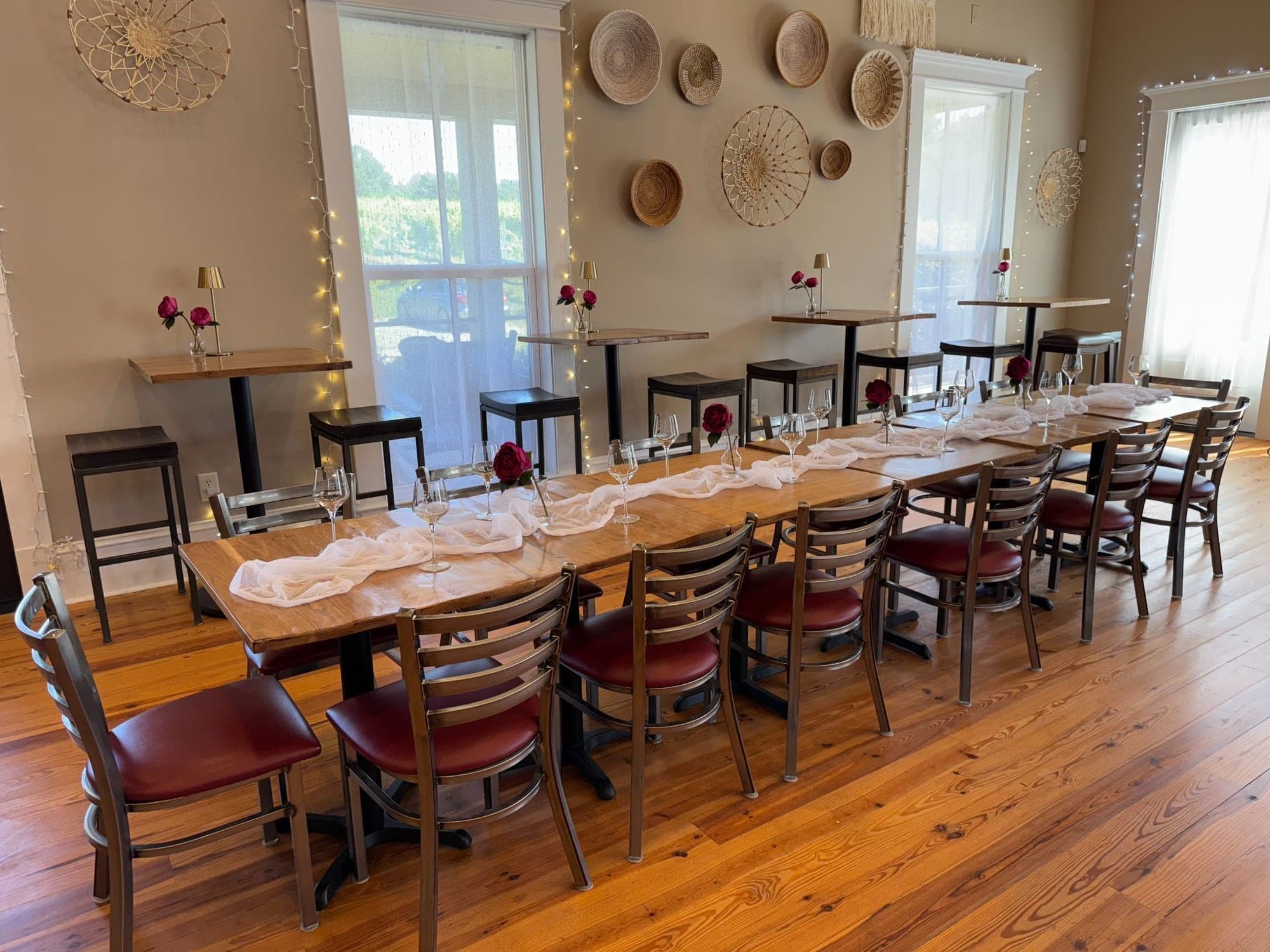 Group tour at FireClay Cellars