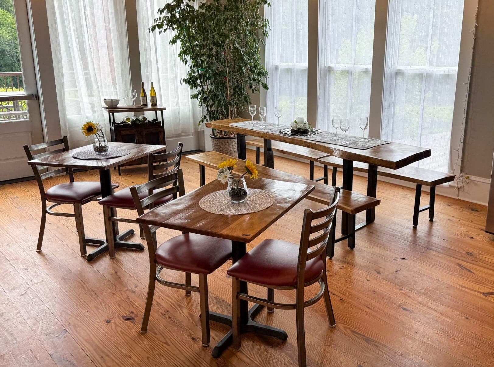 Tasting room seating at FireClay Cellars